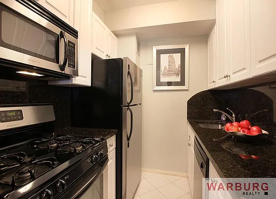 Sold by Warburg | media 11