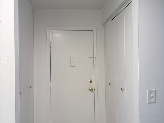 2nd image of 200 Woodhills Dr #202