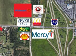 881 Oak Grove Rd, Springdale, AR 72762