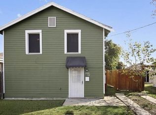 1001 Perry St, Gretna, LA 70053