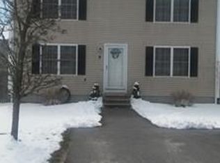 4 Solas Cir, Wareham, MA 02571