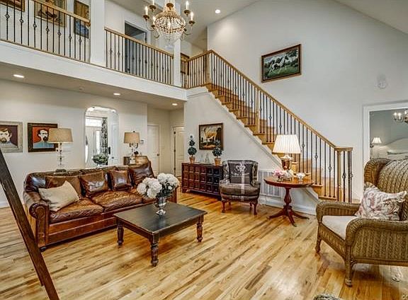 2nd image of 4978 Winter Ln