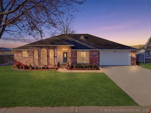 2504 N 12th St, Broken Arrow, OK 74012