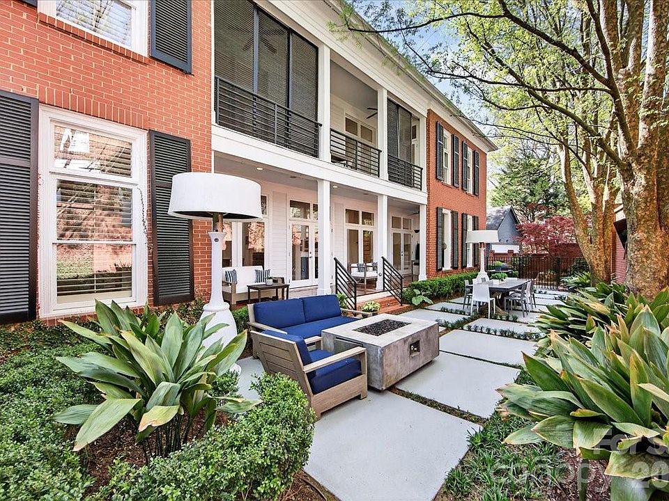 1st image of 631 Vendue Pl