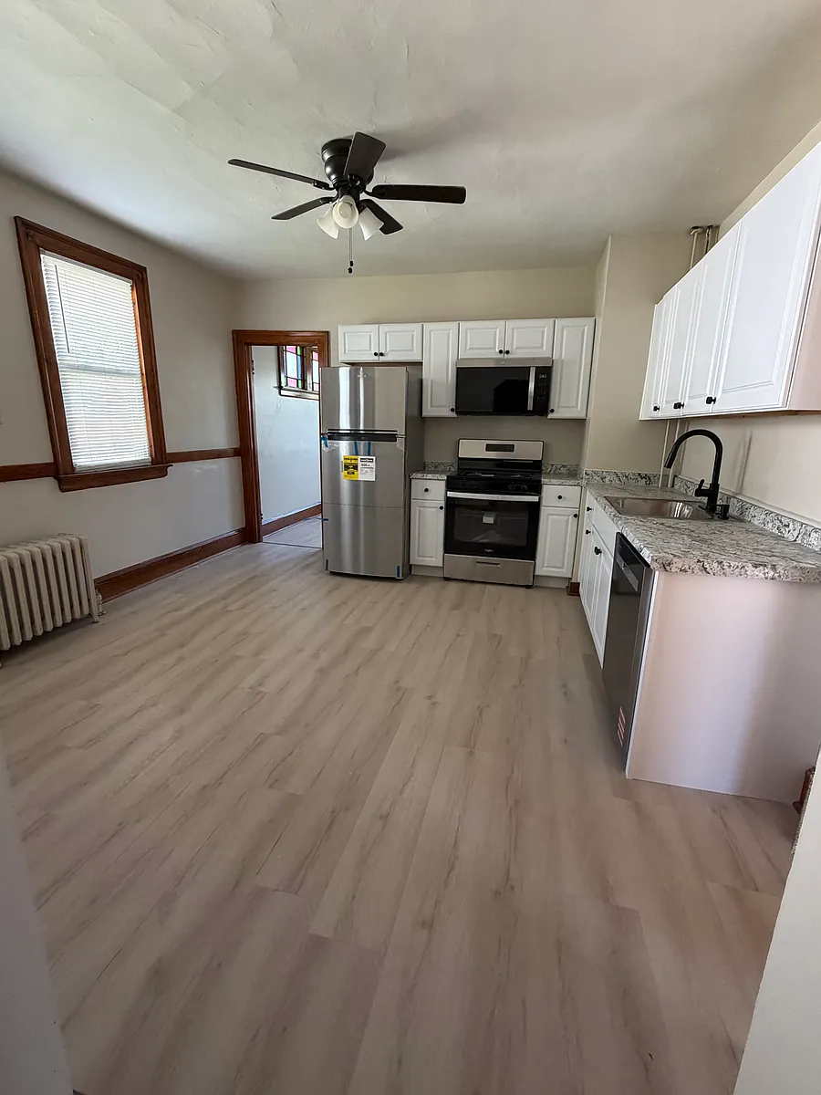 Kitchen - 369 Clinton St #2