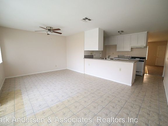 3rd image of 1318 S Gold Ct