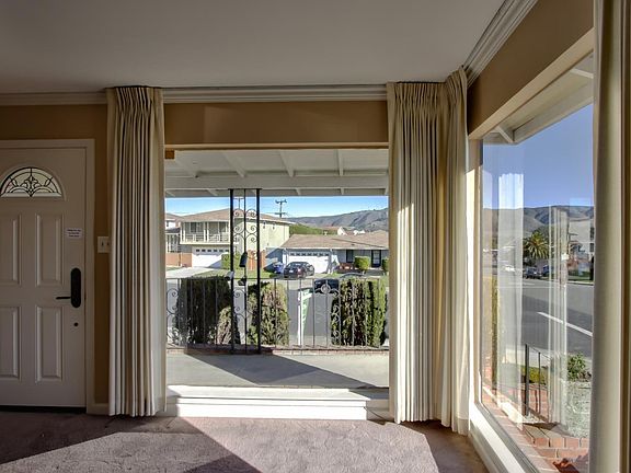 2nd image of 701 Serra Dr