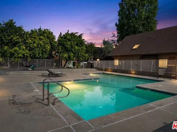 20111 Leadwell St Unit 3, Winnetka, CA 91306