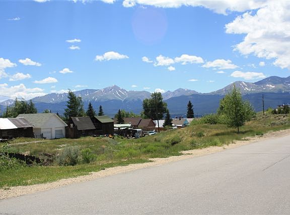 2nd image of 500 W 4th St