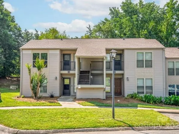 11035 Cedar View Rd, Charlotte, NC 28226