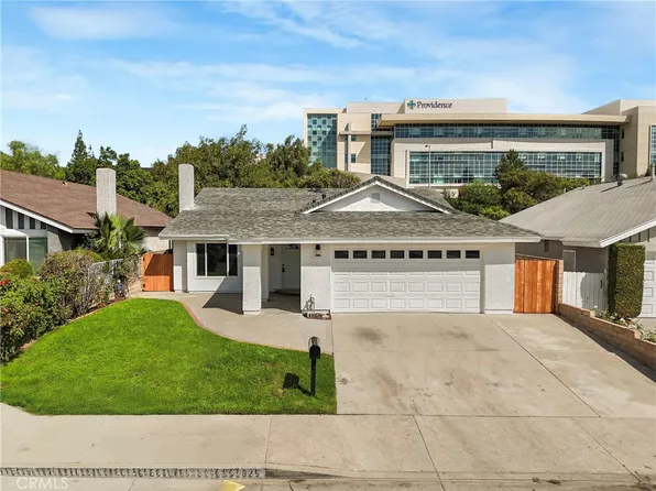 15029 Harvest St, Mission Hills, CA 91345