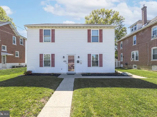 228 W Hamlin Ave, Telford, PA 18969