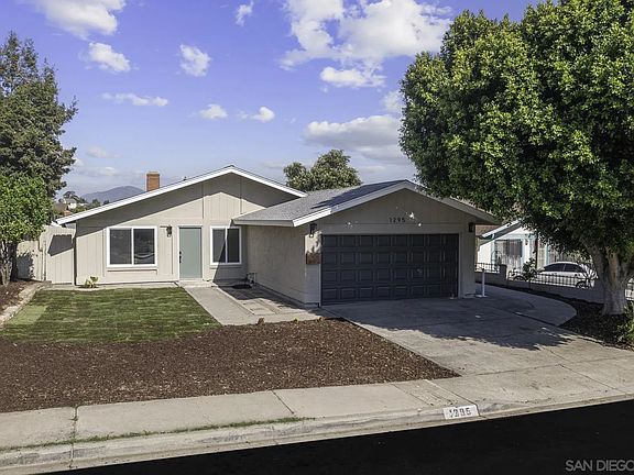 4th image of 1295 Agapanthus Dr