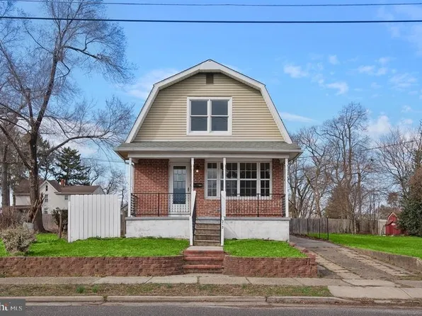 213 7th Ave, Glendora, NJ 08029