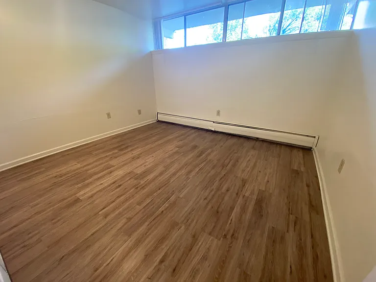 2655 Mapleton Ave #103 — Photo 8
