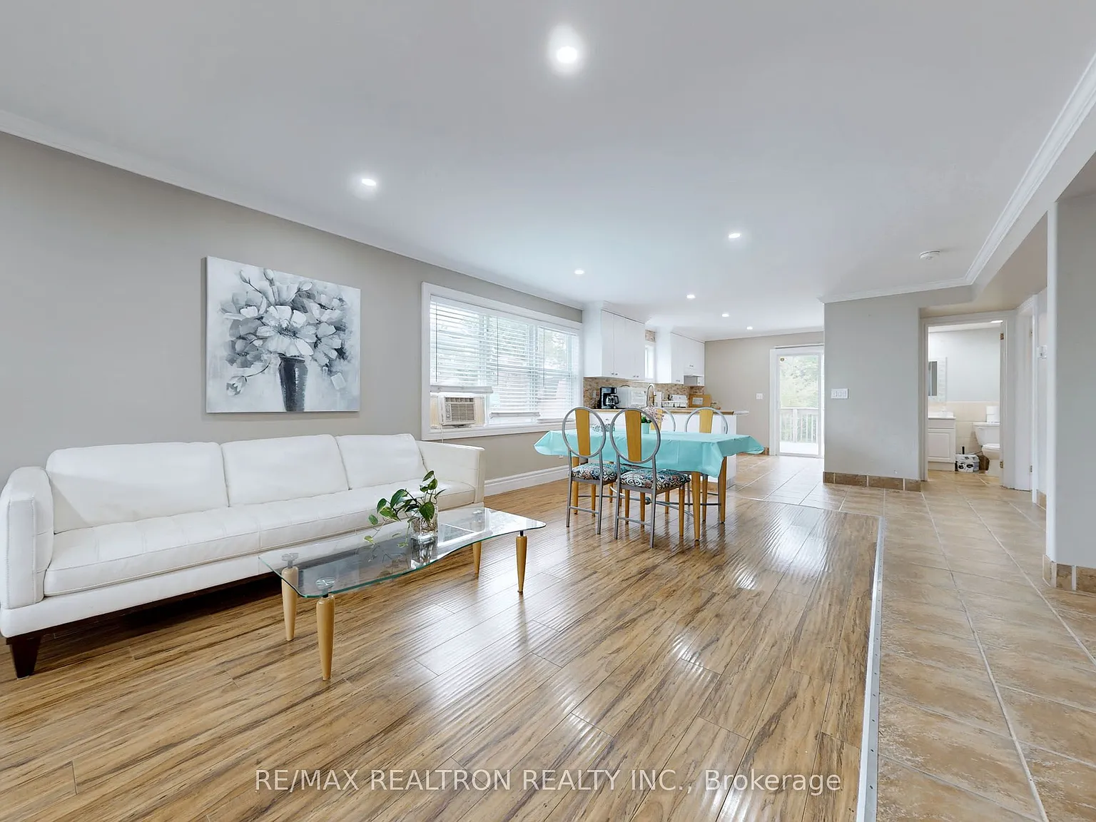 2 bed, $2,050 — Photo 1