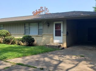 1423 S Luster Ave, Springfield, MO 65804