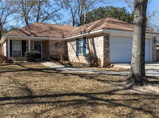 6940 Gray Oaks Dr, Theodore, AL 36582