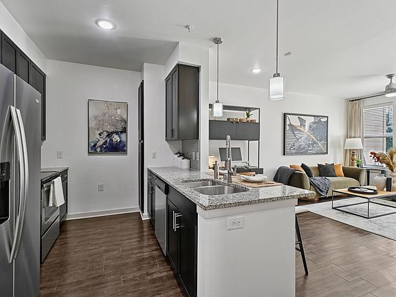 2nd image of 930 E 15th St APT 226