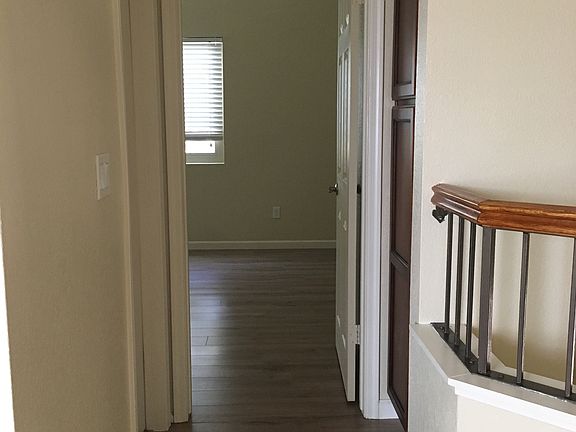 3rd image of 19420 N 76th Ave