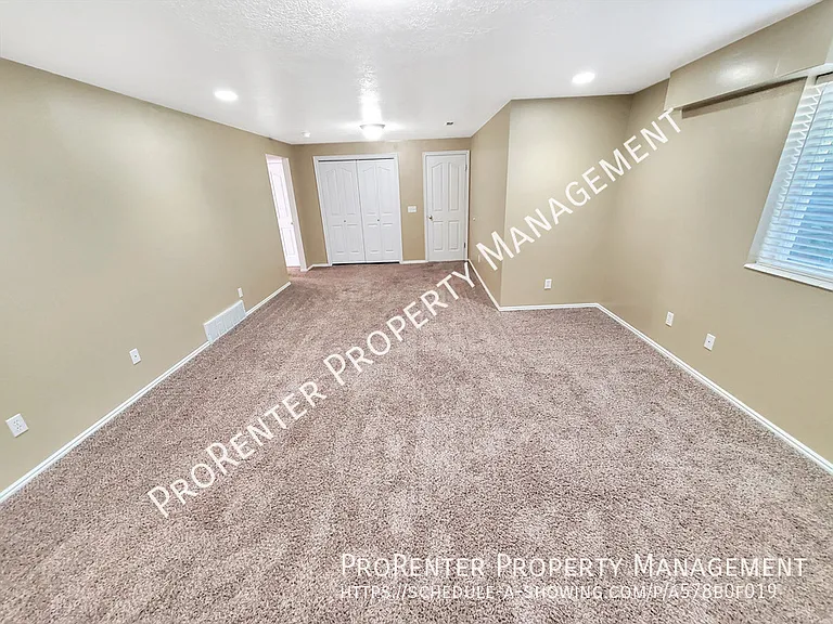 1488 Earl Cir — Photo 21