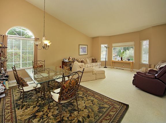 Dining/Living Room