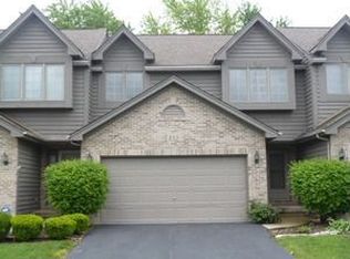 955 Ascot Dr, Elgin, IL 60123