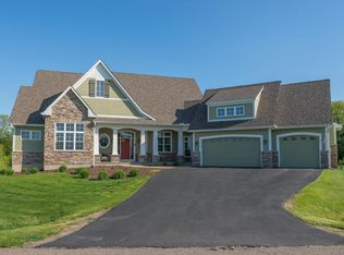 1889 86th Ct, Inver Grove Heights, MN 55077