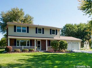 402 Holt Rd, Webster, NY 14580