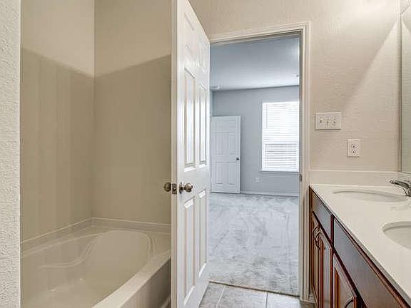5th image of 2336 Parda Alpina Ln