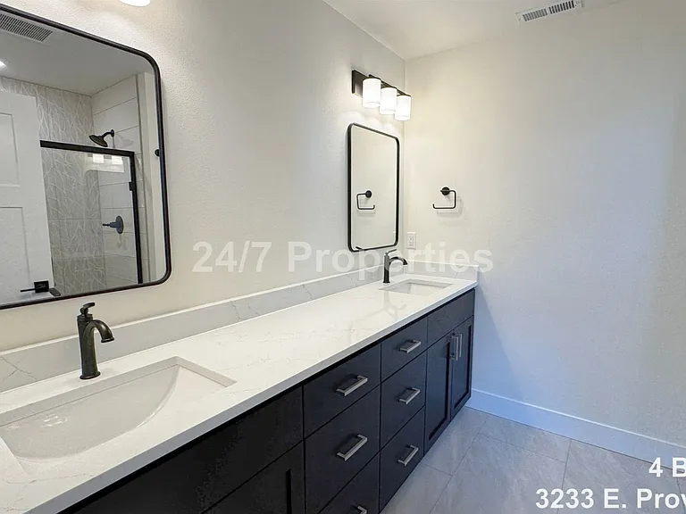3233 E Province Ct — Photo 10
