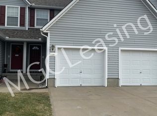 529 N Foxridge Dr, Raymore, MO 64083