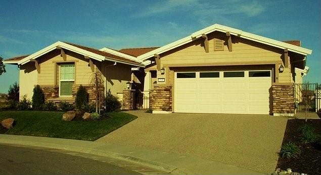 Frontage with external Casita