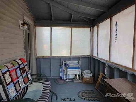 4th image of 9 School House Way