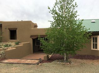 49 Arroyo Calabasas Rd, Santa Fe, NM 87506