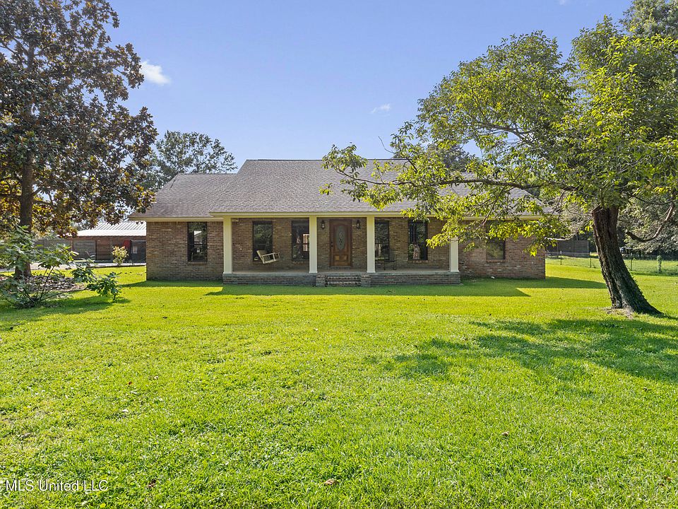 1st image of 153 Pittman Rd