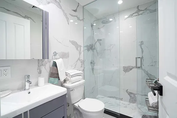 Sold by The InHouse Group | media 8