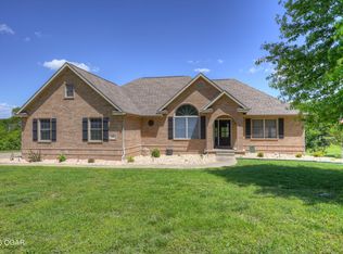305 Tee Ln, Carl Junction, MO 64834
