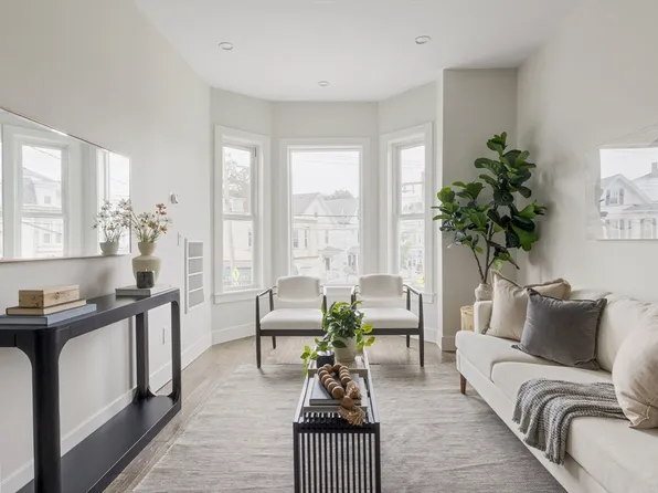 65 Concord Ave #2, Somerville, MA 02143