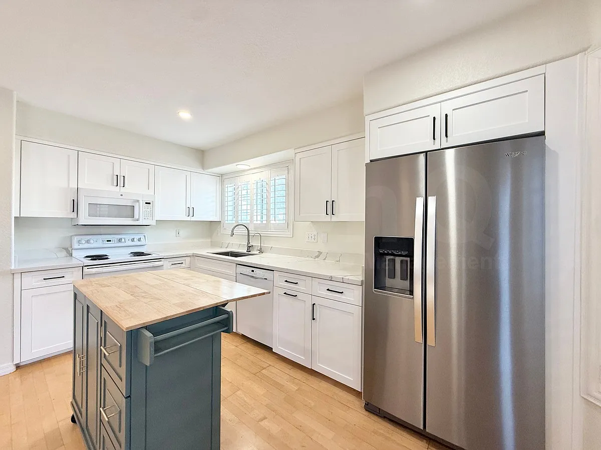 2875 W Highland St — Photo 4