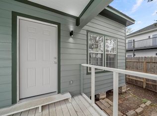 3605 Runnels St #B, Houston, TX 77003