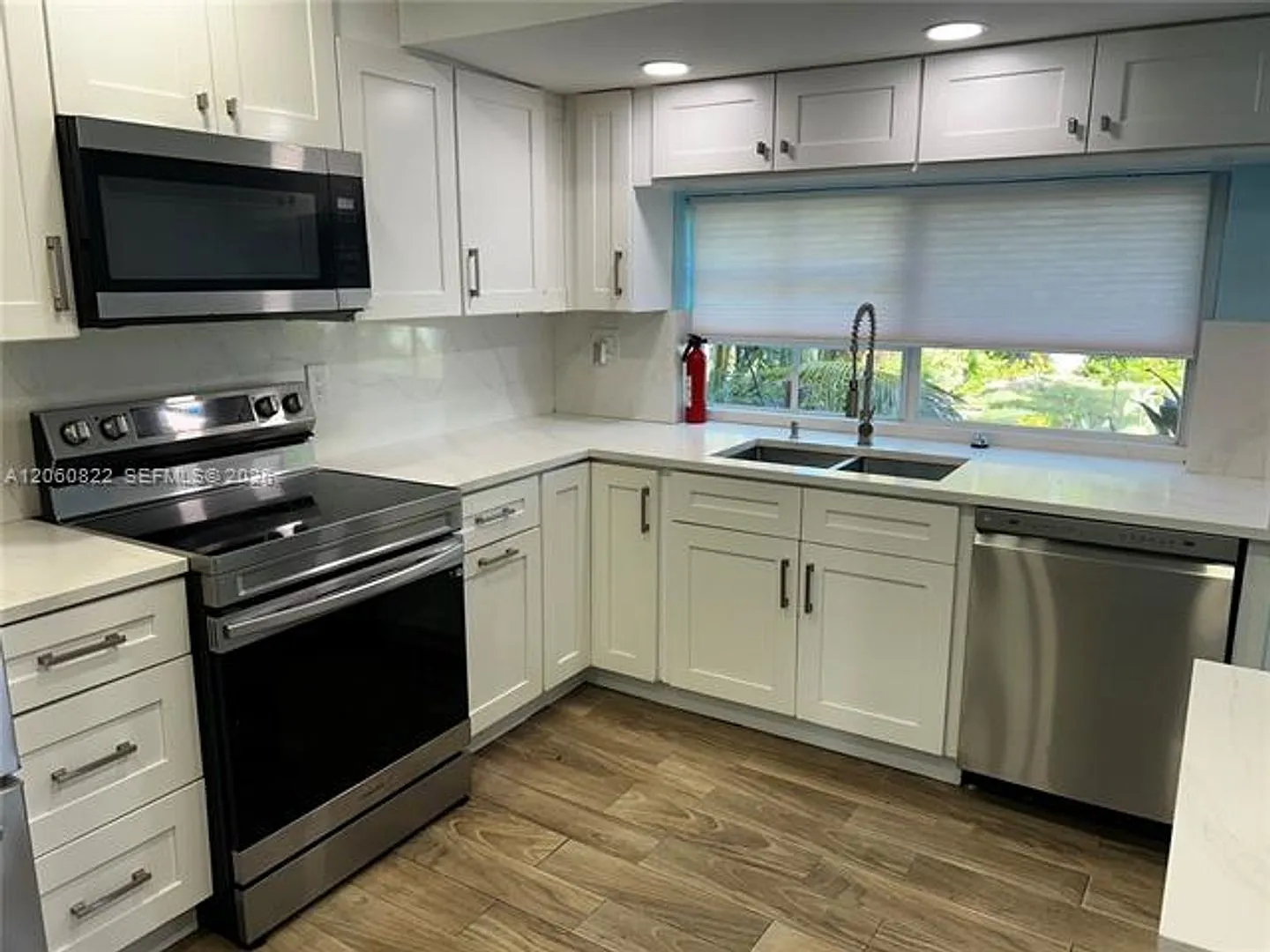 2403 NW 108th Ter # 2403, Sunrise, FL 33322 — Photo 1