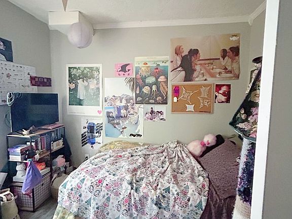 5th image of 609 Addison Ave