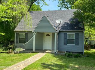 116 Lonas Dr, Maryville, TN 37803