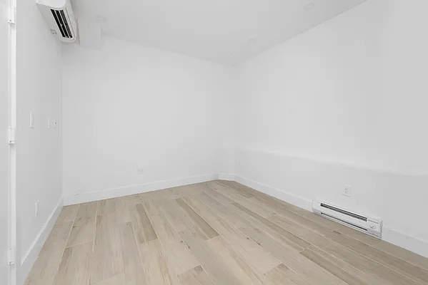 Rented by Compass | media 8