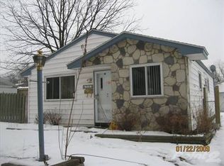 253 W Beverly Ave, Pontiac, MI 48340