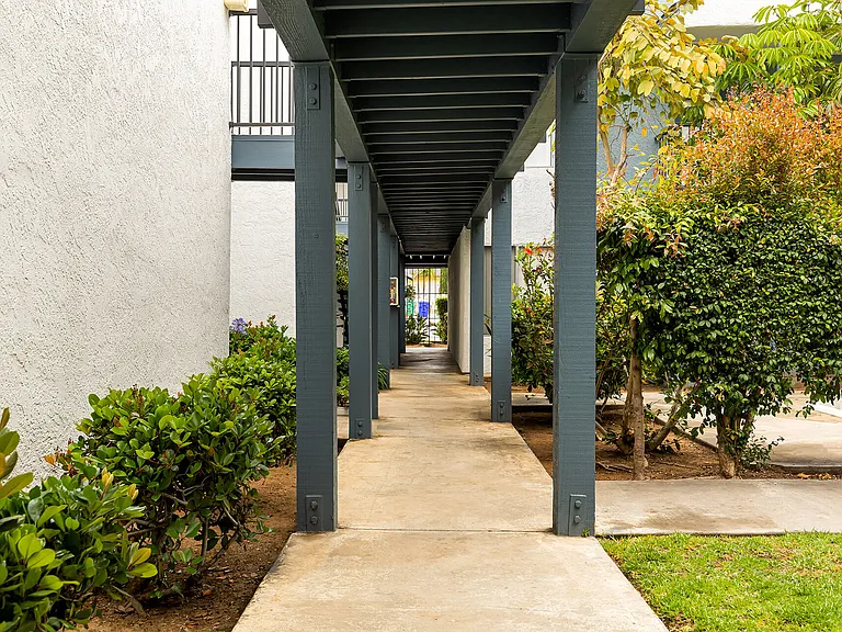 Mar at Grove — Photo 18