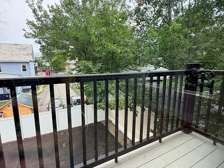 9-11 Holton St #11-2 — Photo 7