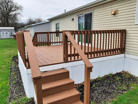 Exterior Image-8-Fairmont 112 Boardwalk