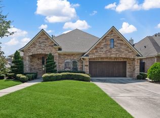 137 Silverwood Ranch Dr, Conroe, TX 77384